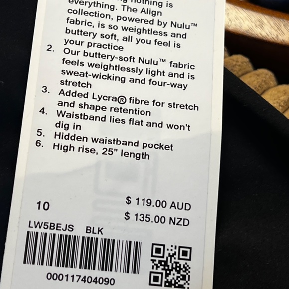 Lululemon - Picture 2 of 2